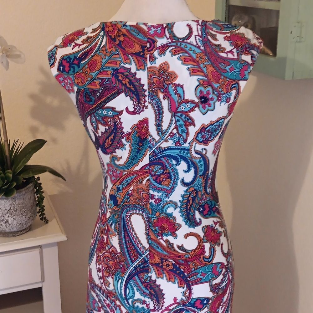 Lauren Ralph Lauren Bright Paisley Soft Knit Dress. Career. Professional. - Picture 10 of 16